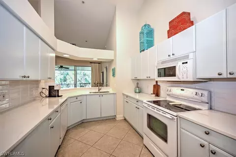 8145 Celeste Dr #3221, Naples, FL 34113 photo 5