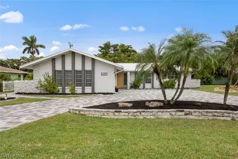 1137 N Town And River Dr, Fort Myers, FL 33919