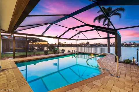307 SE 33rd Ter, Cape Coral, FL 33904