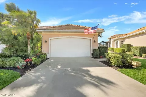 12714 Fox Ridge Dr, Bonita Springs, FL 34135