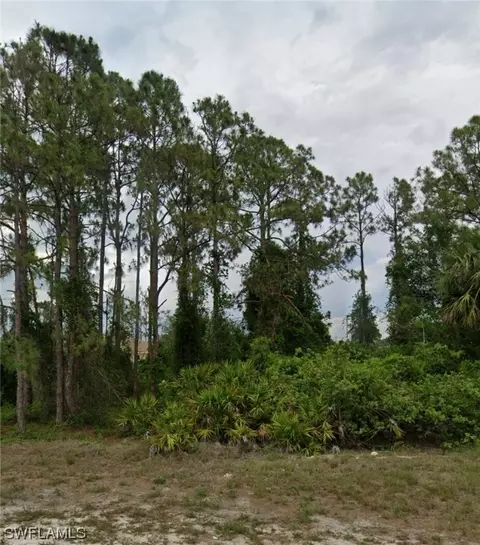 2610 8th St SW, Lehigh Acres, FL 33976