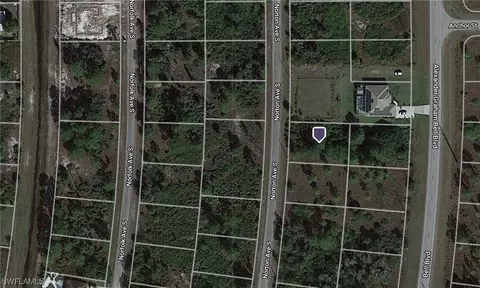 1063 Norton Ave S, Lehigh Acres, FL 33974