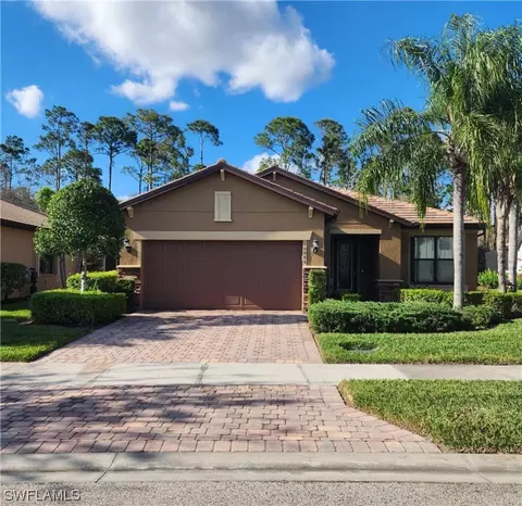 10886 Dennington Rd, Fort Myers, FL 33913