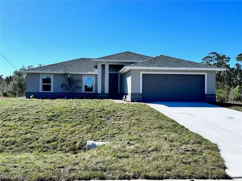 1603 Oak Ave, Lehigh Acres, FL 33972
