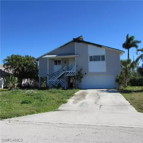 14166 Clubhouse Dr, Bokeelia, FL 33922