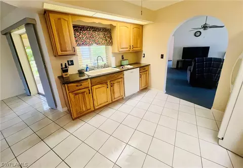207 Lincoln Ave, Lehigh Acres, FL 33936