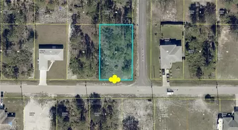 2700 42nd St W, Lehigh Acres, FL 33971