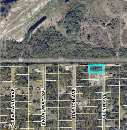 1521 Glenn Ave, Lehigh Acres, FL 33972