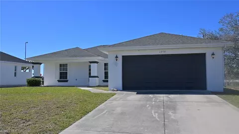 1316 NE 16th Pl, Cape Coral, FL 33909