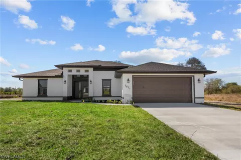 7871 16th Pl, Labelle, FL 33935