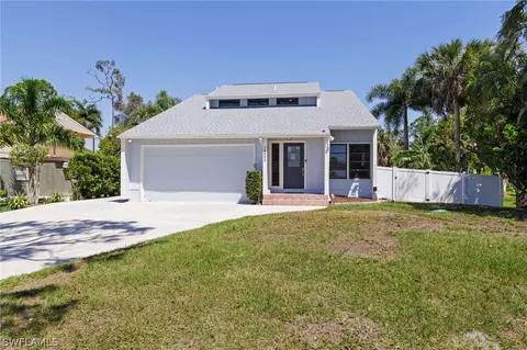 14893 Kimberly Ln, Fort Myers, FL 33908