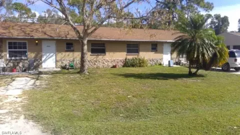 2045-2047 Eloise Cir, North Fort Myers, FL 33917