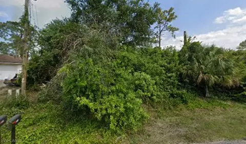 5045 S Obispo Cir, Labelle, FL 33935