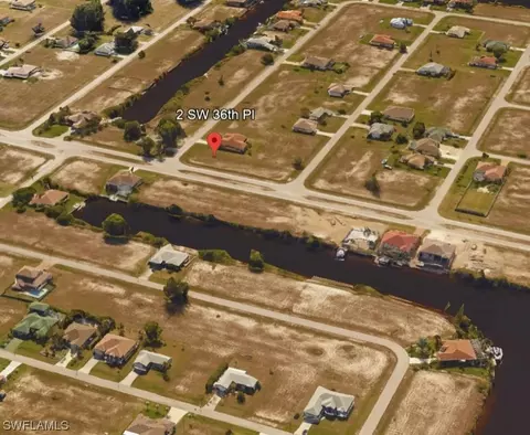 2 SW 36th Pl, Cape Coral, FL 33991