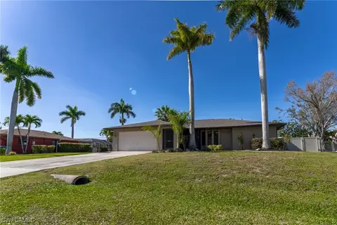 2107 NE 3rd Ter, Cape Coral, FL 33909