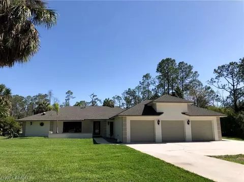 4220 5th Ave SW, Naples, FL 34119
