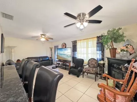 48 Dawn Flower Cir, Lehigh Acres, FL 33936