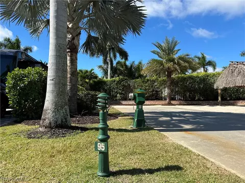 13530 Snook Cir, Naples, FL 34114 photo 3