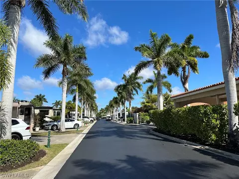 13530 Snook Cir, Naples, FL 34114