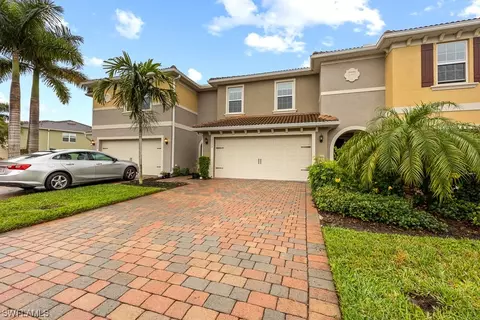 12572 Laurel Cove Dr, Fort Myers, FL 33913