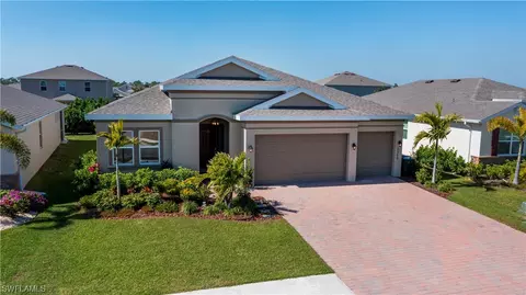 3350 Acapulco Cir, Cape Coral, FL 33909