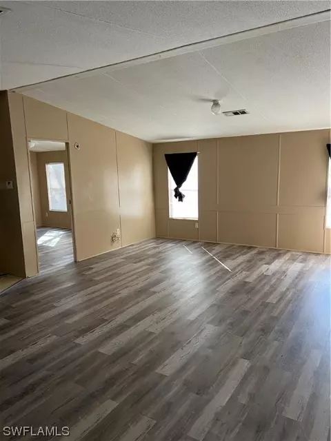 2020 Varsity Ter, Lorida, FL 33857 photo 4