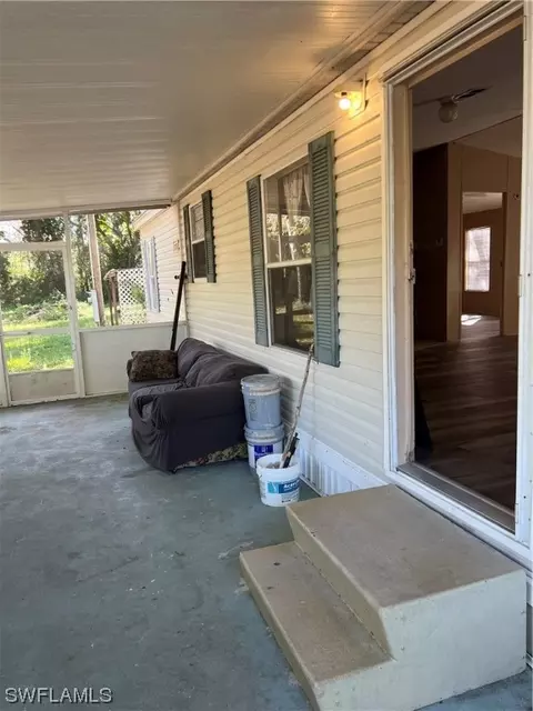 2020 Varsity Ter, Lorida, FL 33857 photo 3