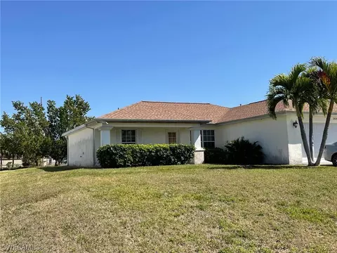 2419 NE 23rd Pl, Cape Coral, FL 33909