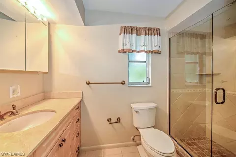 Bath - 5960 Copper Leaf Ln, Naples, FL 34116 photo 1 of 2