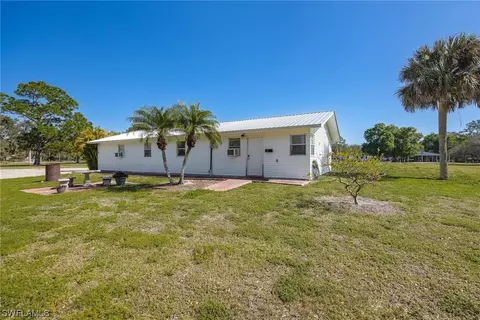 Exterior - 1299 Ivan Blvd, Labelle, FL 33935 photo 7 of 9