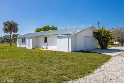 Exterior - 1299 Ivan Blvd, Labelle, FL 33935 photo 6 of 9