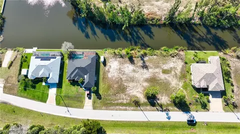 2100 SW 22nd Ter, Cape Coral, FL 33991