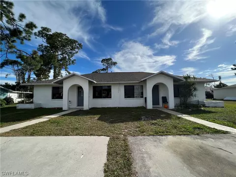 7490-7492 Field Rd, Fort Myers, FL 33967