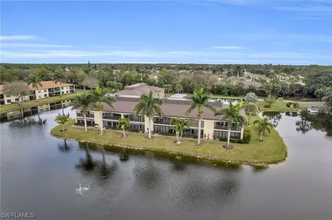 4640 Chantelle Dr #N102, Naples, FL 34112