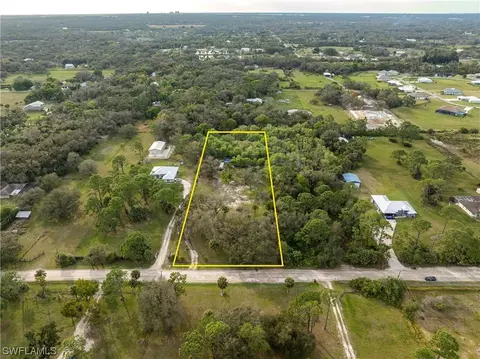 4870 Goebel Dr, Fort Myers, FL 33905