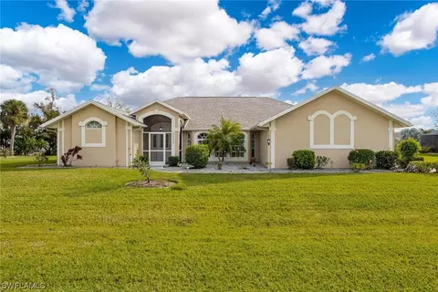 2246 Nuremberg Blvd, Punta Gorda, FL 33983