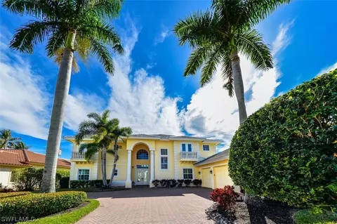 10100 Verona Lakes Ln, Miromar Lakes, FL 33913