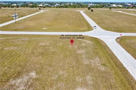 42 Avocado Dr, Placida, FL 33946