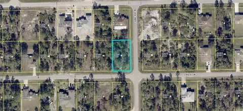 2900 33rd St W, Lehigh Acres, FL 33971
