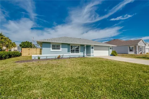 1221 SW 18th Ter, Cape Coral, FL 33991