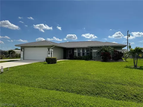 1122 SE 32nd Ter, Cape Coral, FL 33904
