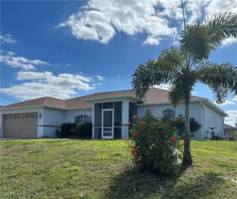 4903 Bywood St, Lehigh Acres, FL 33971