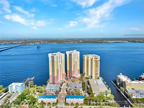 2745 1st St #2204, Fort Myers, FL 33916