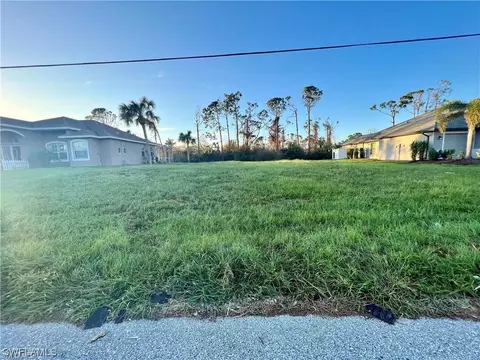 11 Long Meadow Ct, Rotonda West, FL 33947