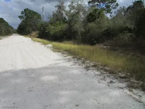 4222 E 25th St, Alva, FL 33920 photo 3