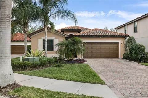 9532 River Otter Dr, Fort Myers, FL 33912