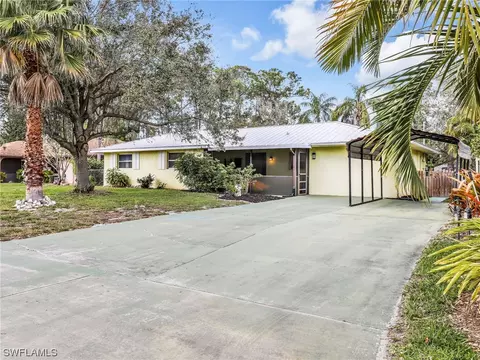 10138 Tropical Dr, Bonita Springs, FL 34135