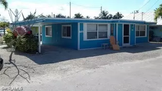 2657 Coco Plum Dr, Matlacha, FL 33993