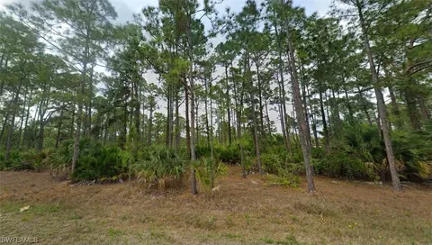 3210 32nd St W, Lehigh Acres, FL 33971