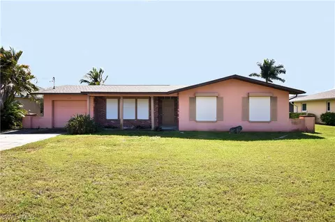 2014 SE 12th Ter, Cape Coral, FL 33990